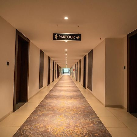 Hotel Omaya Garden Rāipur 외부 사진