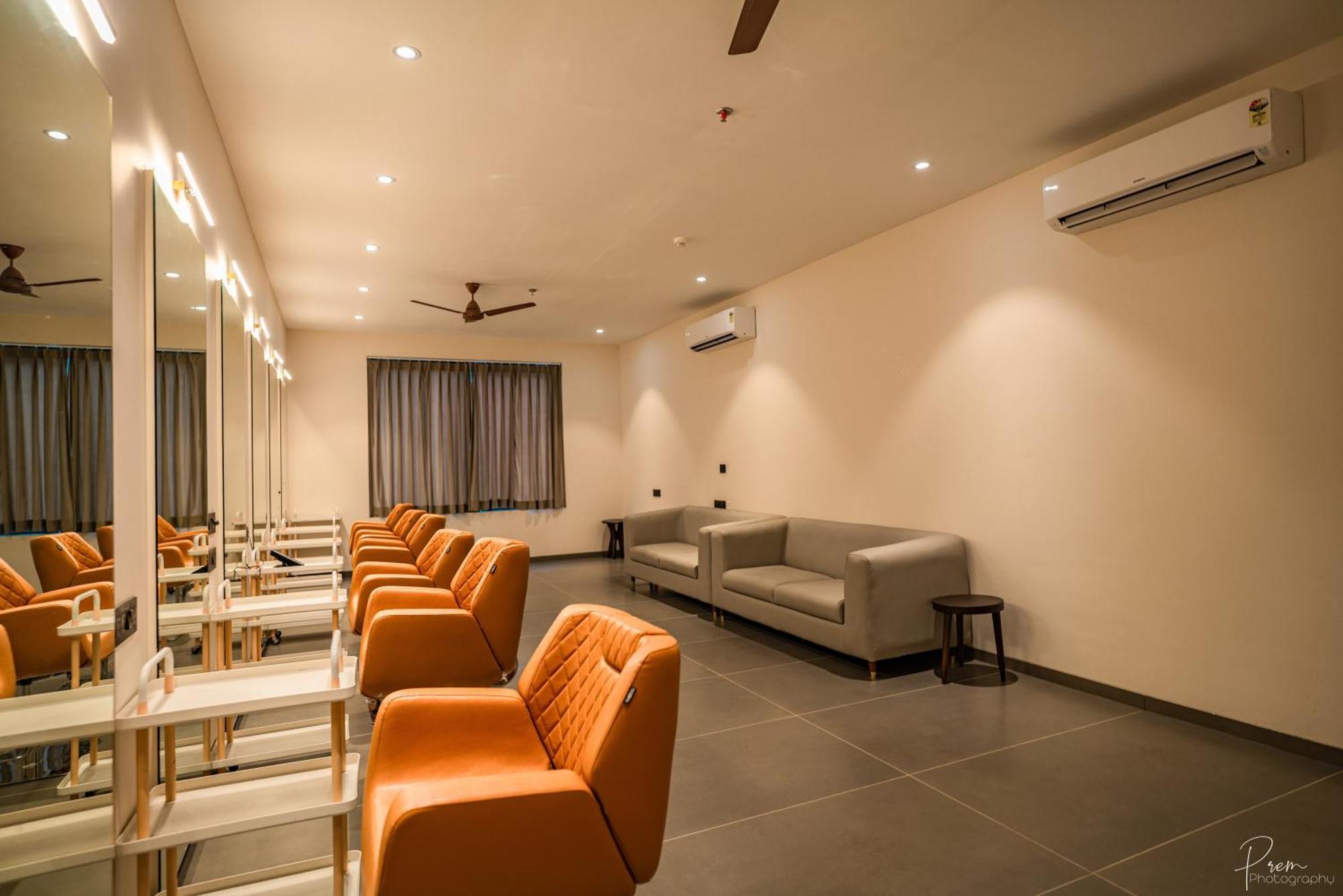Hotel Omaya Garden Rāipur 외부 사진
