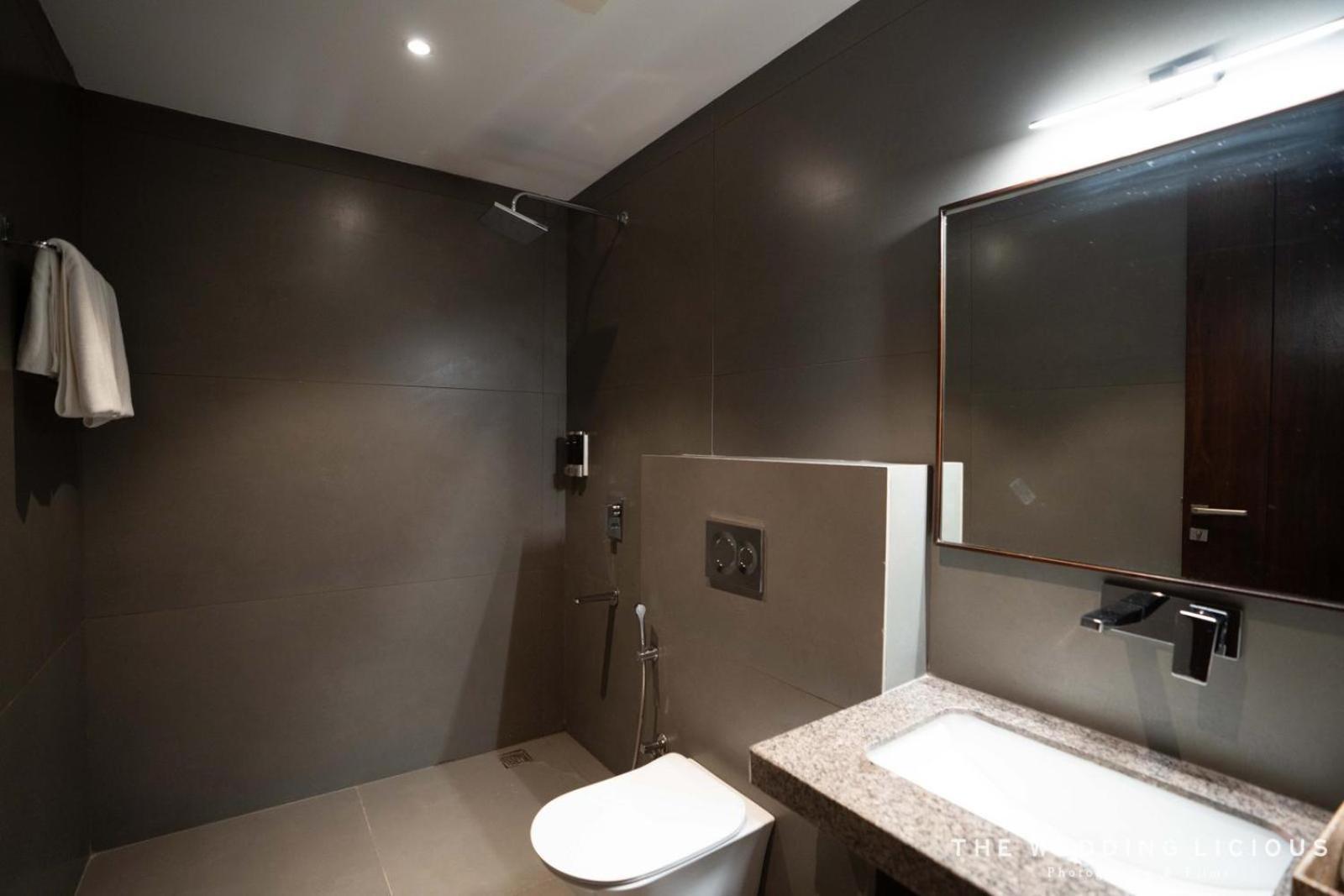 Hotel Omaya Garden Rāipur 외부 사진