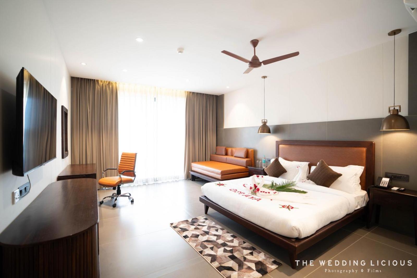 Hotel Omaya Garden Rāipur 외부 사진