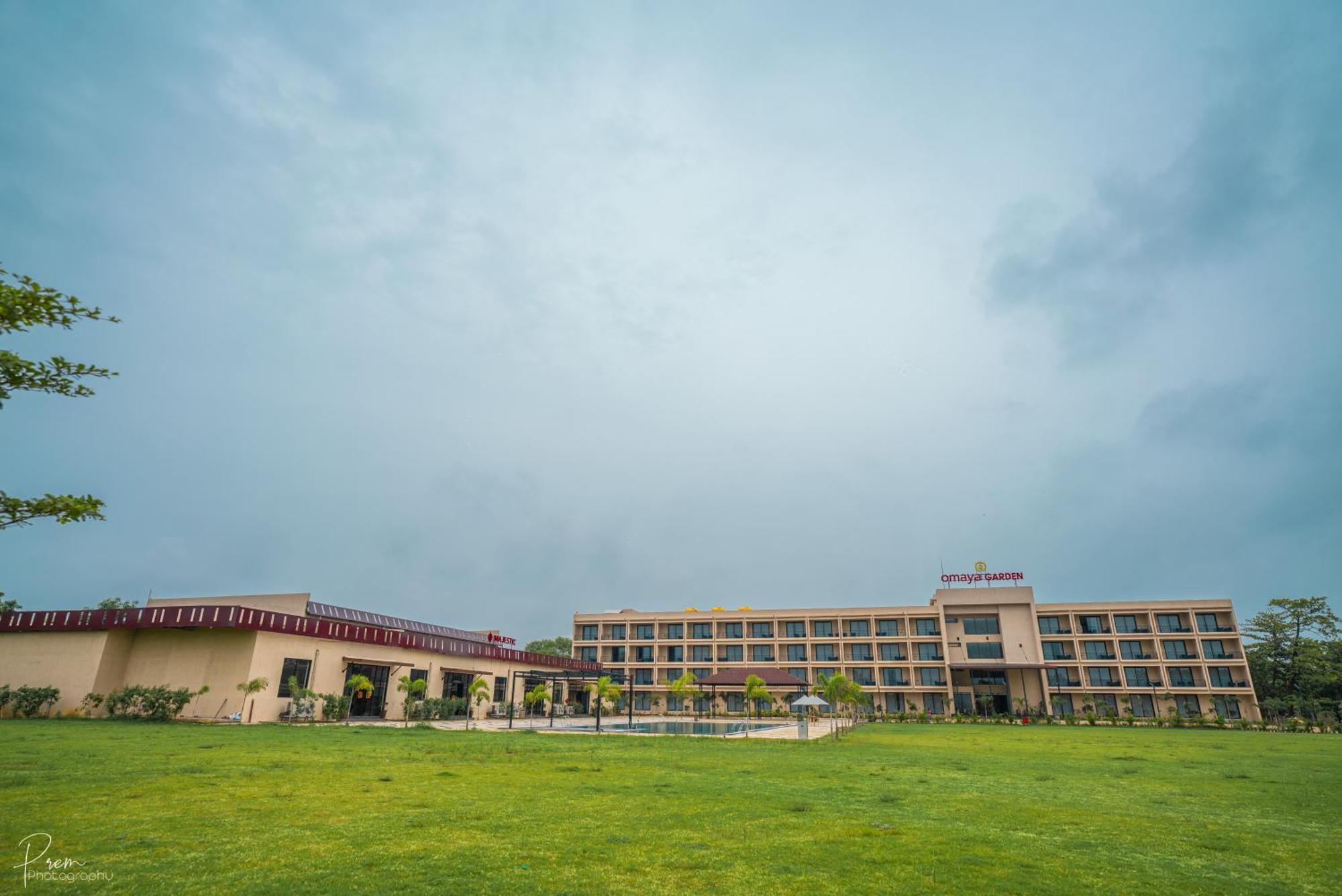 Hotel Omaya Garden Rāipur 외부 사진
