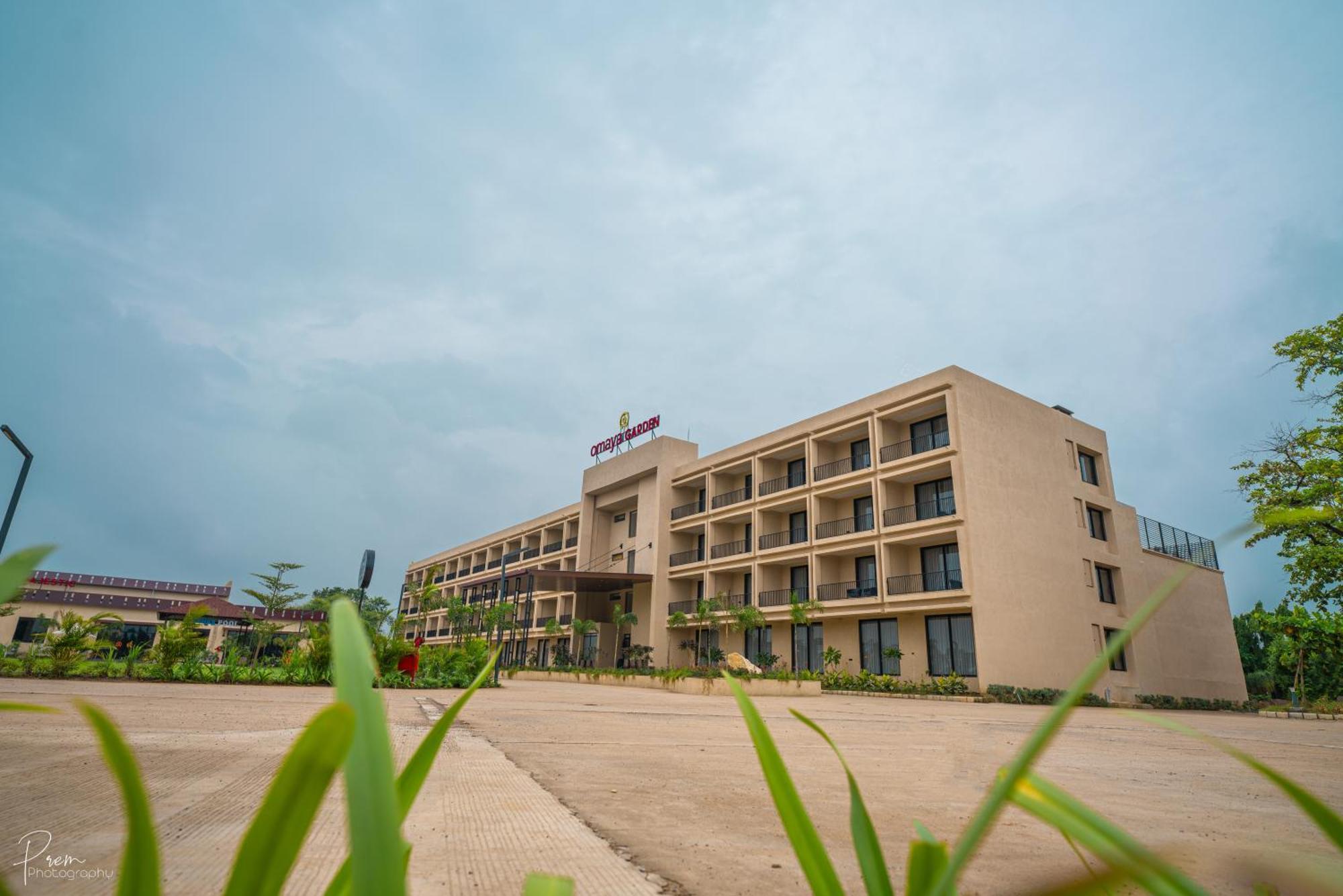 Hotel Omaya Garden Rāipur 외부 사진